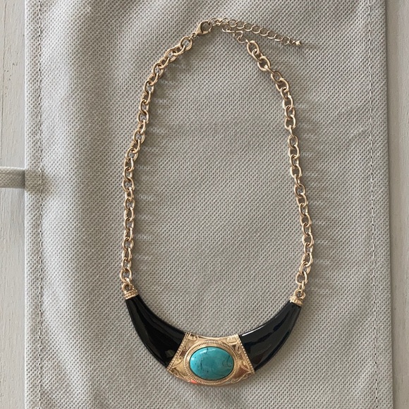 Bib style Necklace - Picture 1 of 4